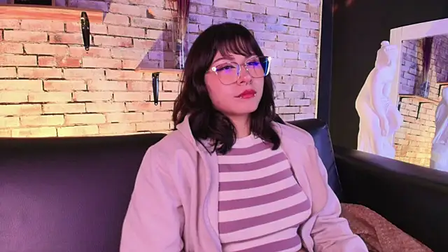 Chat XXX en directo de kitty_malach