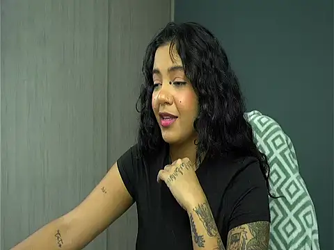 Chat XXX en directo de ObeyVal