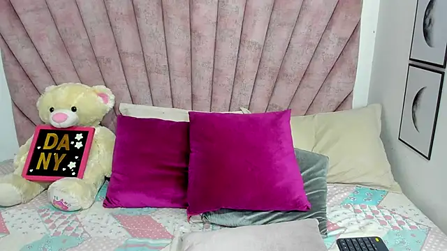 Chat XXX en directo de danibellucii_