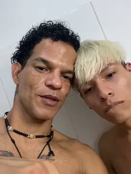 MaxyRyan's Webcam Show