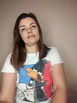 دردشة KrissSexi الجنسية المباشرة