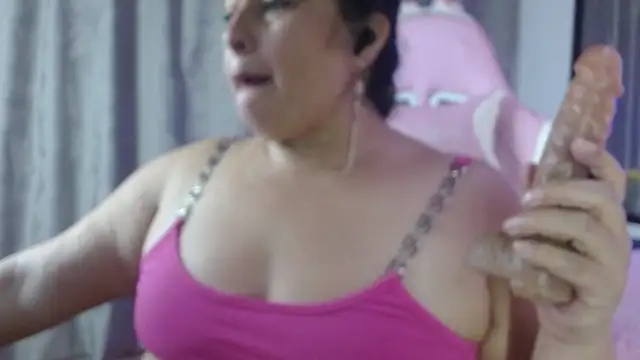 Keyla01_ লাইভ XXX চ্যাট