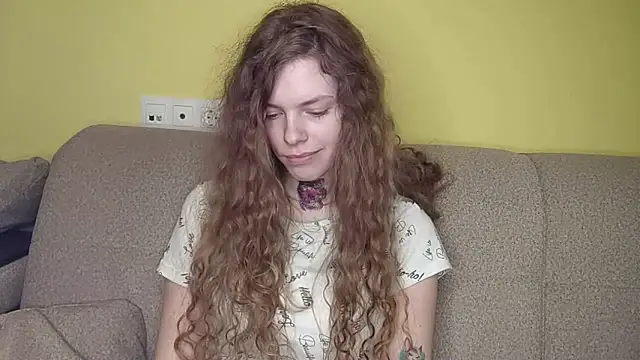 RayaNenlia Chat XXX live