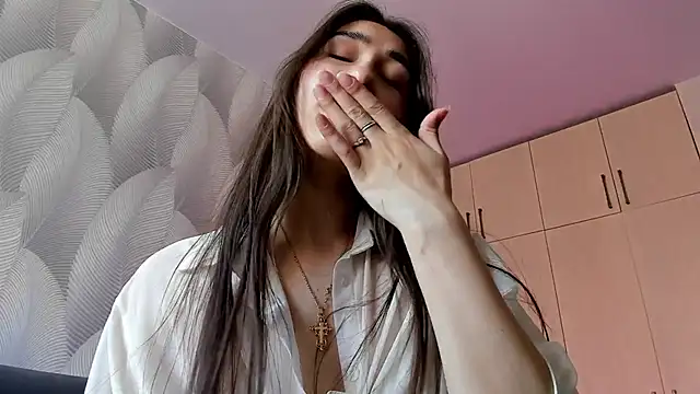 Bambiii_bby Chat XXX in diretta