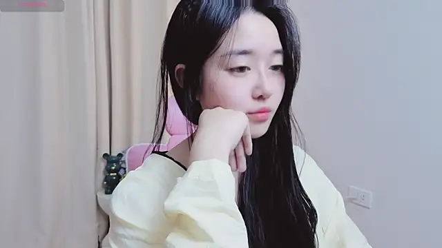 Miu-999 Chat XXX in diretta