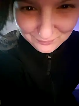 Sweettinydiamond Webcam Show