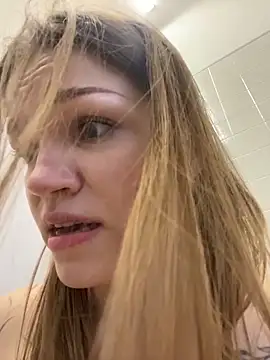 StreetSquirt – Live XXX-chat