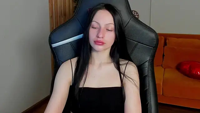 NaomiBlakes Chat XXX live