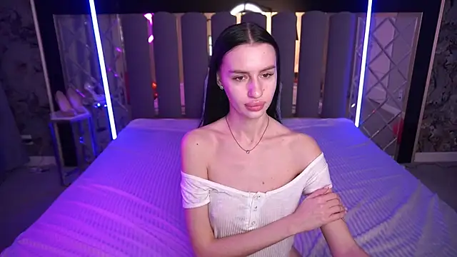 Chat +18 de Snow_WhiteeeX ao vivo