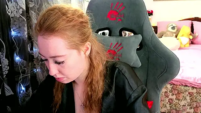 دردشة TinaBrook الجنسية المباشرة