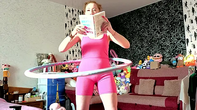 TinaBrook: онлайн-секс-чат