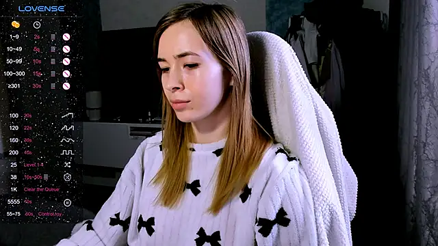 ZoyaMill's Live XXX Chat