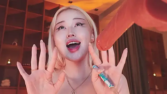 hyun_chia 라이브 XXX 채팅