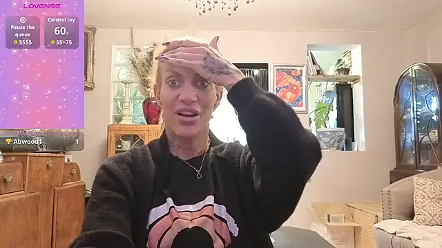 Pokazy przed kamerką – xl_uk_top_trans