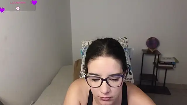 blue__moon_n Live XXX chat