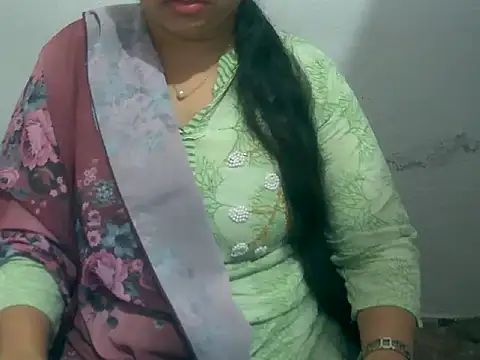 Chat XXX ao vivo de Cute_Aliyaa