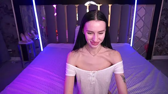 Snow_WhiteeeX élő XXX-chatje