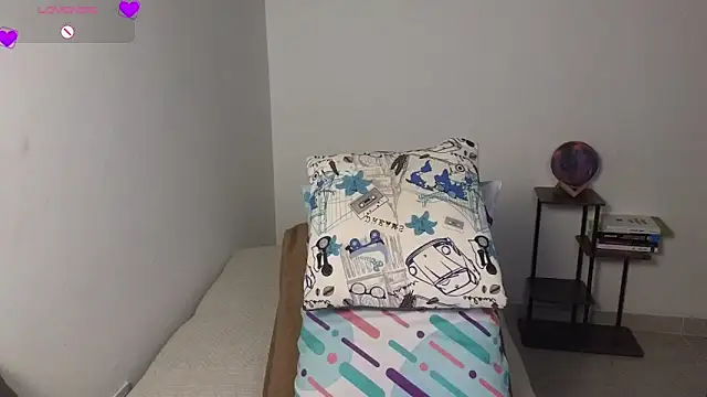 blue__moon_'s Live XXX Chat