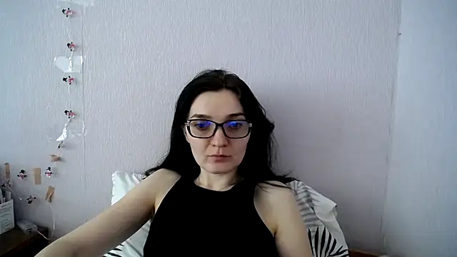 Shiny_gine live XXX chat