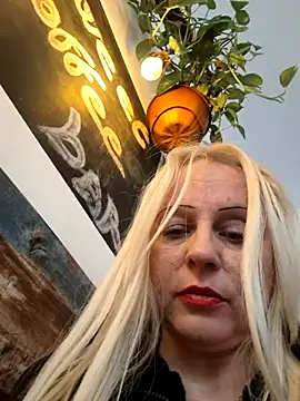 martachatte's Live XXX Chat