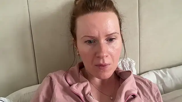 redheadrosie69 Adlı Modelin Web Kamerası Şovu