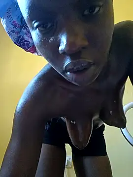 Juicylittle_slute's Live XXX Chat