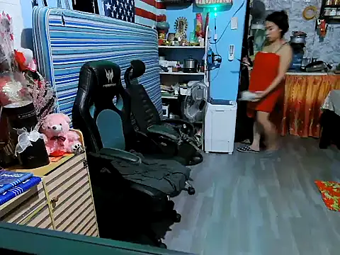 NicoleRoseTS 网络视讯表演