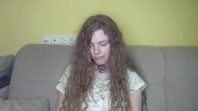 RayaNenlia Live XXX Chat