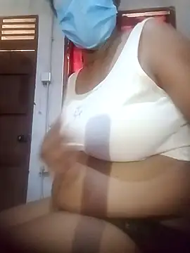 Chat +18 de Rithu-SL ao vivo