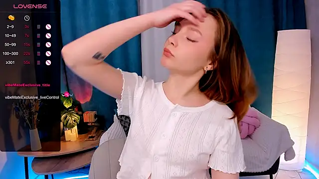 LanaBlu_のライブXXXチャット