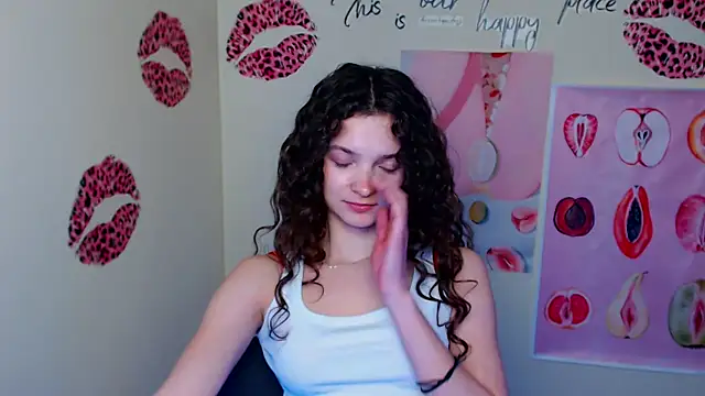 _SusieSu_のライブXXXチャット