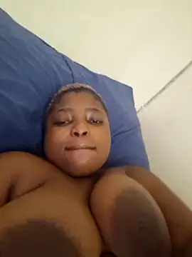 SweetDarkBrownie's Webcam Show