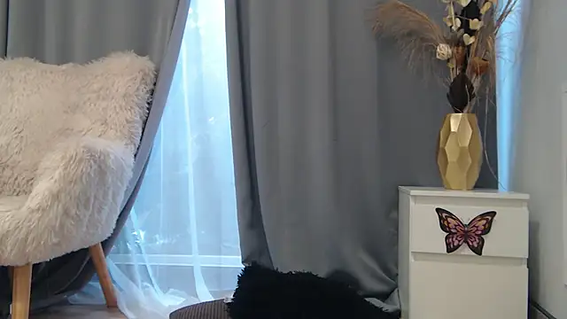 Chat XXX en directo de EmberLuna_