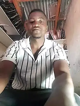 taken197のライブXXXチャット