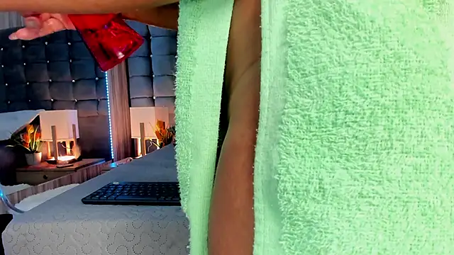 Poacahontasfg's Webcam Show