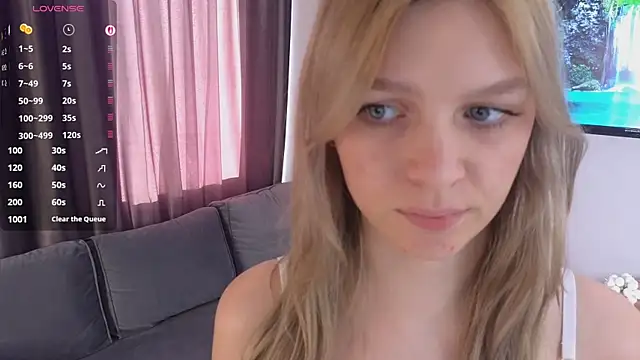 Czat XXX na żywo – CynthiaaStone