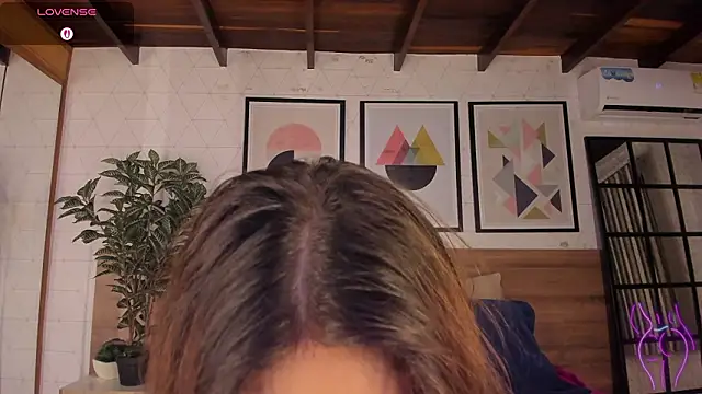 MiaKay1 Chat XXX live