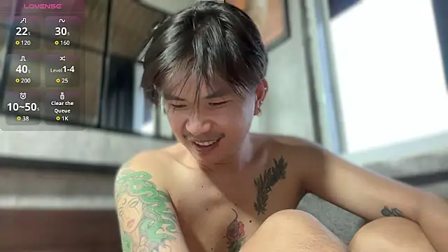 naughty_drex4_U élő XXX-chatje