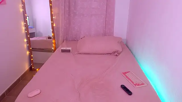 Mar_333 即時 XXX 聊天