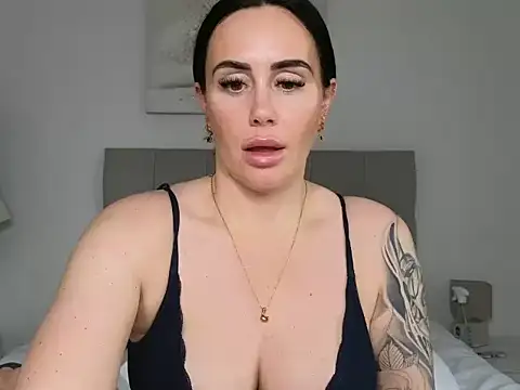 LibbyLoveHeartx Webcam Show