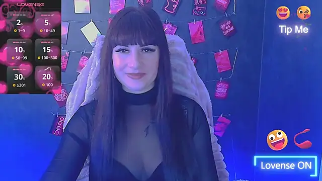 Czat XXX na żywo – Violla_My