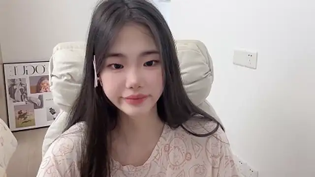 Онлайн чат XXX suki-1