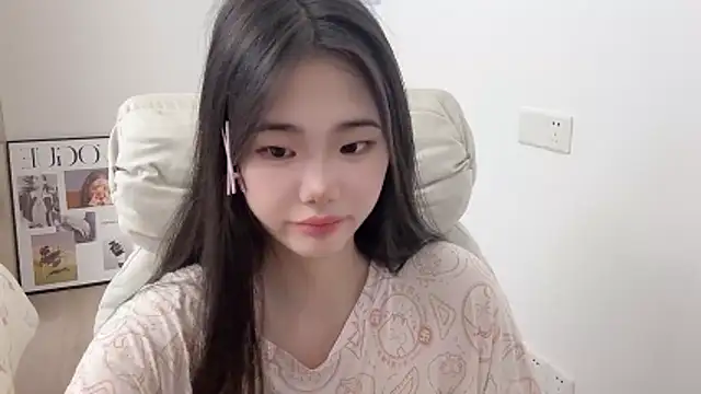 suki-1 Live XXX Chat