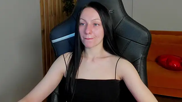 NaomiBlakes Adlı Modelin Canlı XXX Sohbeti