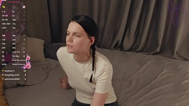 AnnettWildinのライブXXXチャット