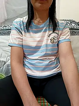 Doremon_95 网络视讯表演