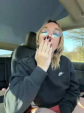 Giuliana_baby Live XXX-Chat