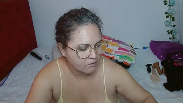 Chat +18 de helenca43 ao vivo