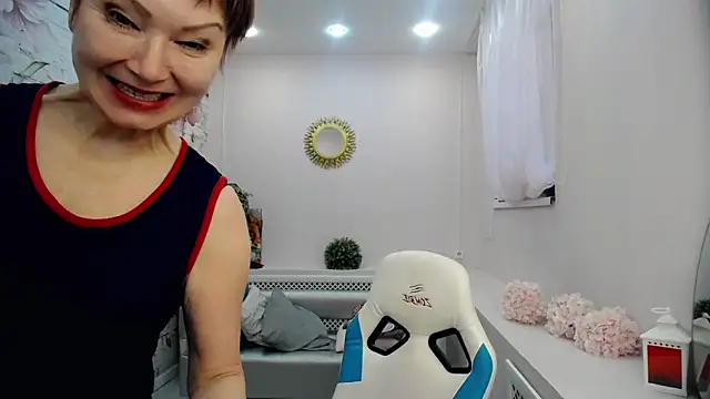 Cutie_Asya élő XXX-chatje