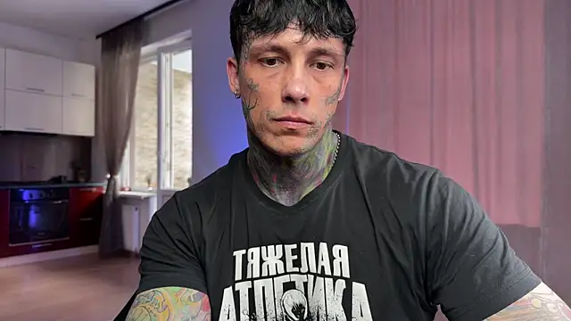 Anubisgods élő XXX-chatje